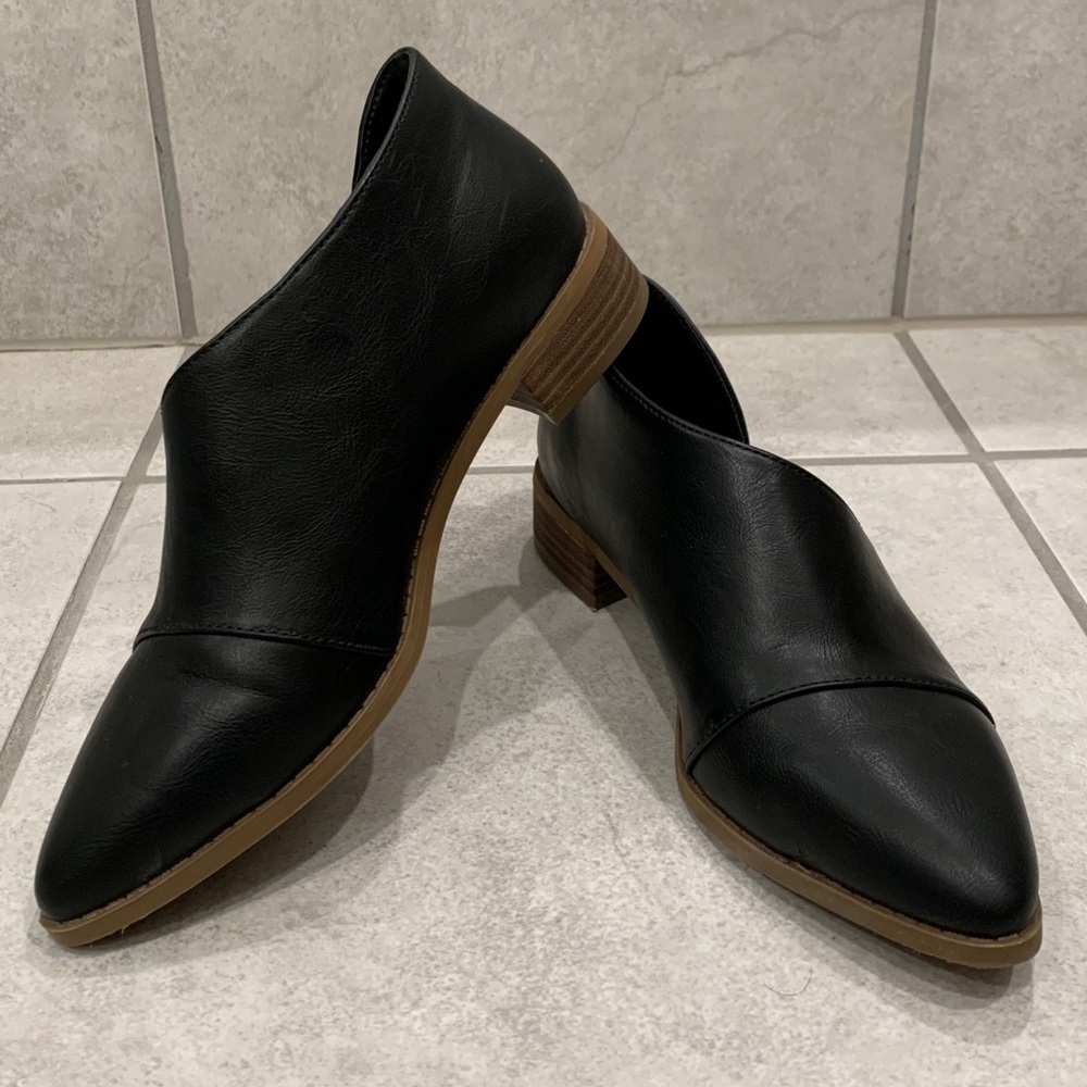 Cut-out Bootie